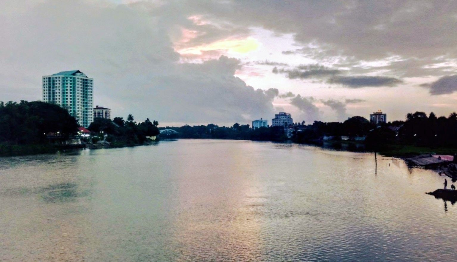 A Tale of Two Rivers: Awe and Belonging